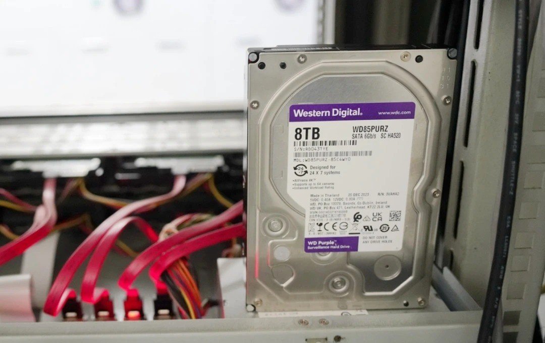 Cổng cắm kết nối SATA3 WD Purple 8TB
