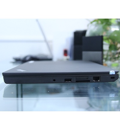 Laptop Lenovo ThinkPad X270 core i3 ram 8GB SSD 256gb nhanh, bền